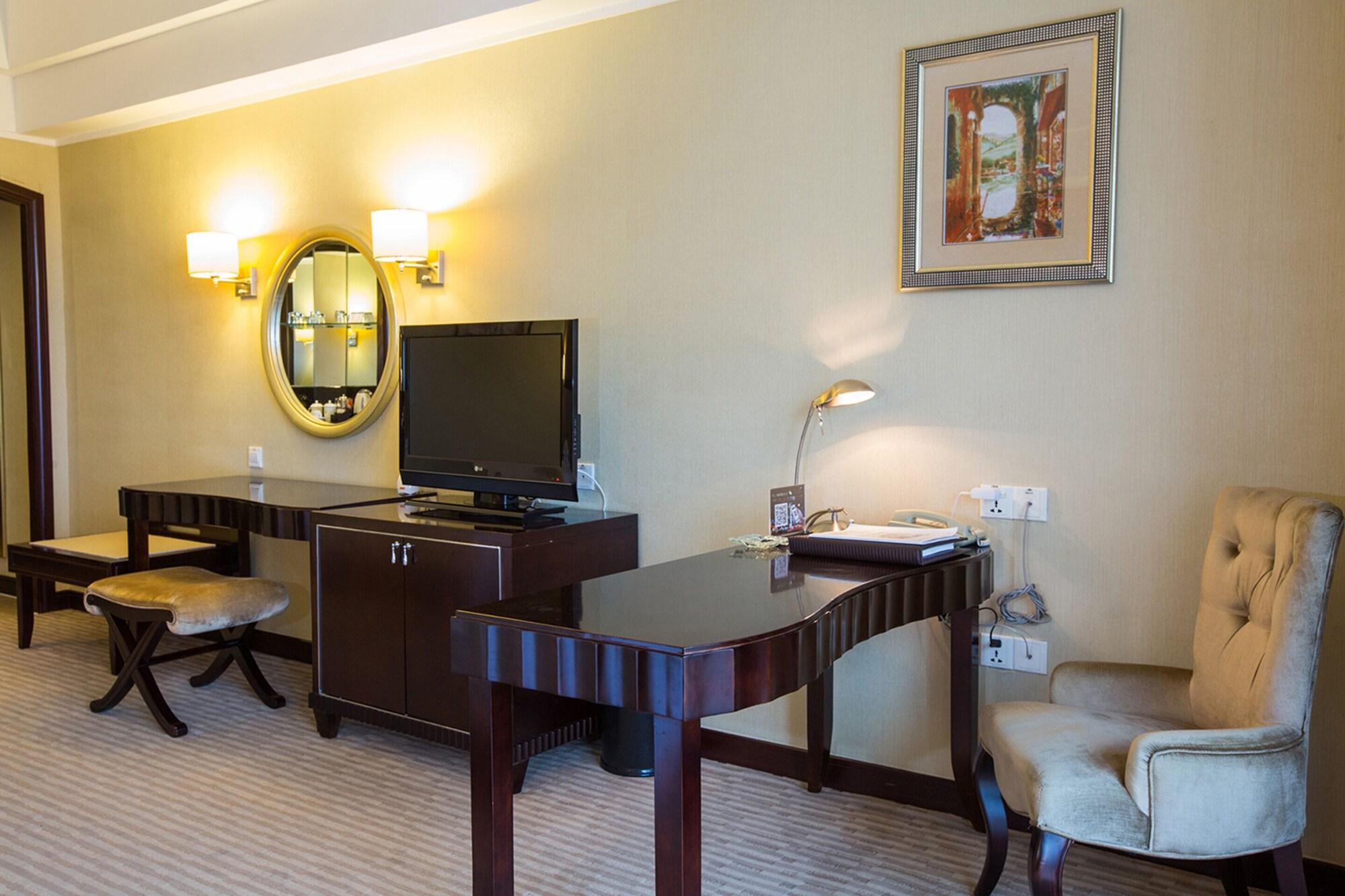 Four Points By Sheraton Yangjiang City Center Экстерьер фото