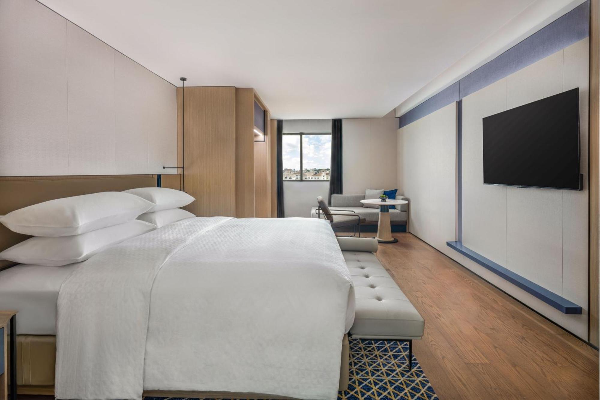 Four Points By Sheraton Yangjiang City Center Экстерьер фото