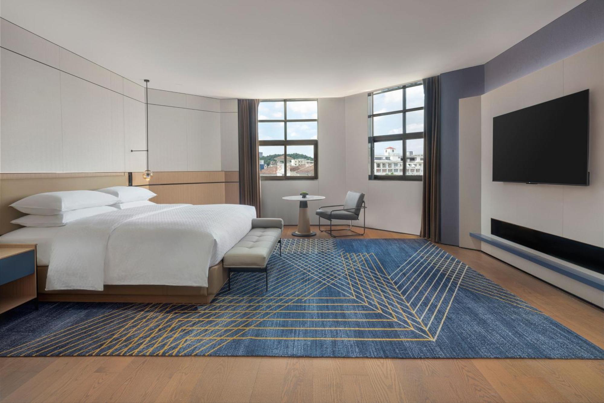 Four Points By Sheraton Yangjiang City Center Экстерьер фото