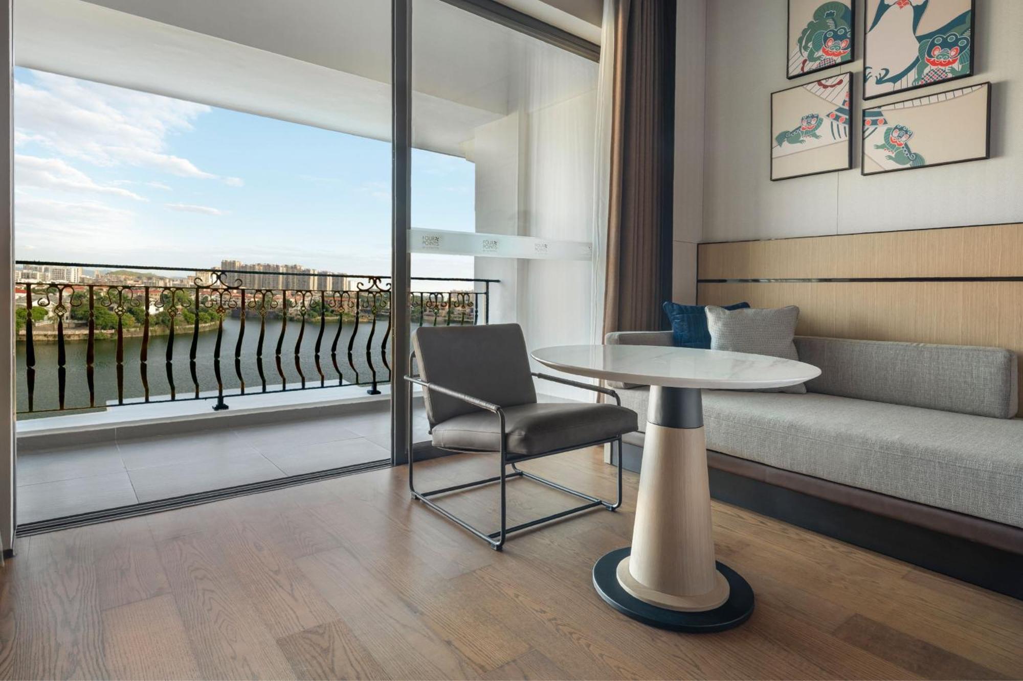 Four Points By Sheraton Yangjiang City Center Экстерьер фото