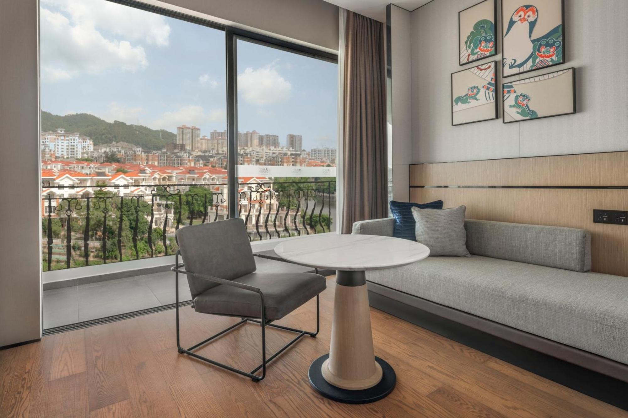 Four Points By Sheraton Yangjiang City Center Экстерьер фото