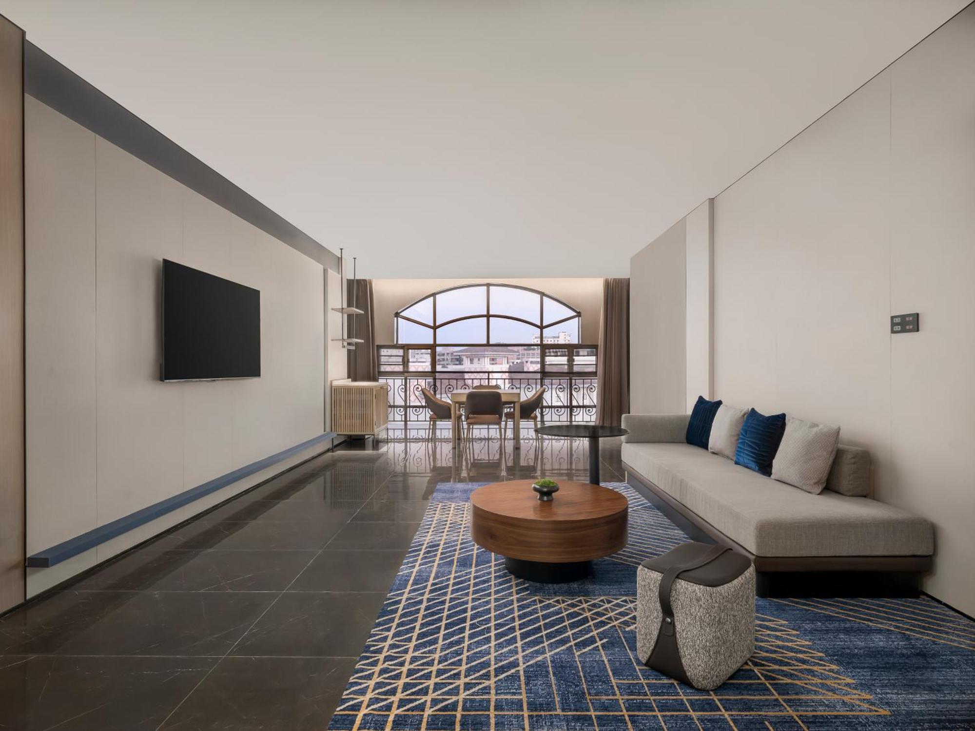 Four Points By Sheraton Yangjiang City Center Экстерьер фото
