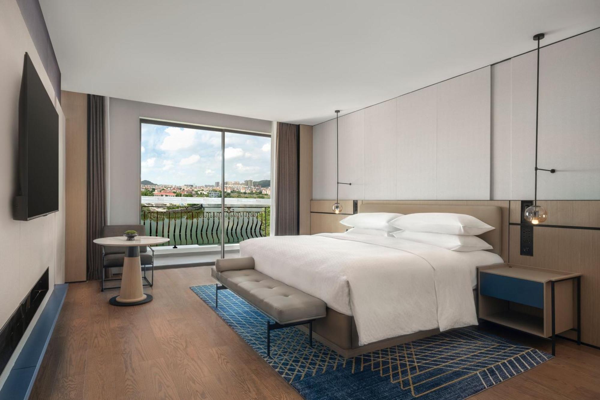 Four Points By Sheraton Yangjiang City Center Экстерьер фото