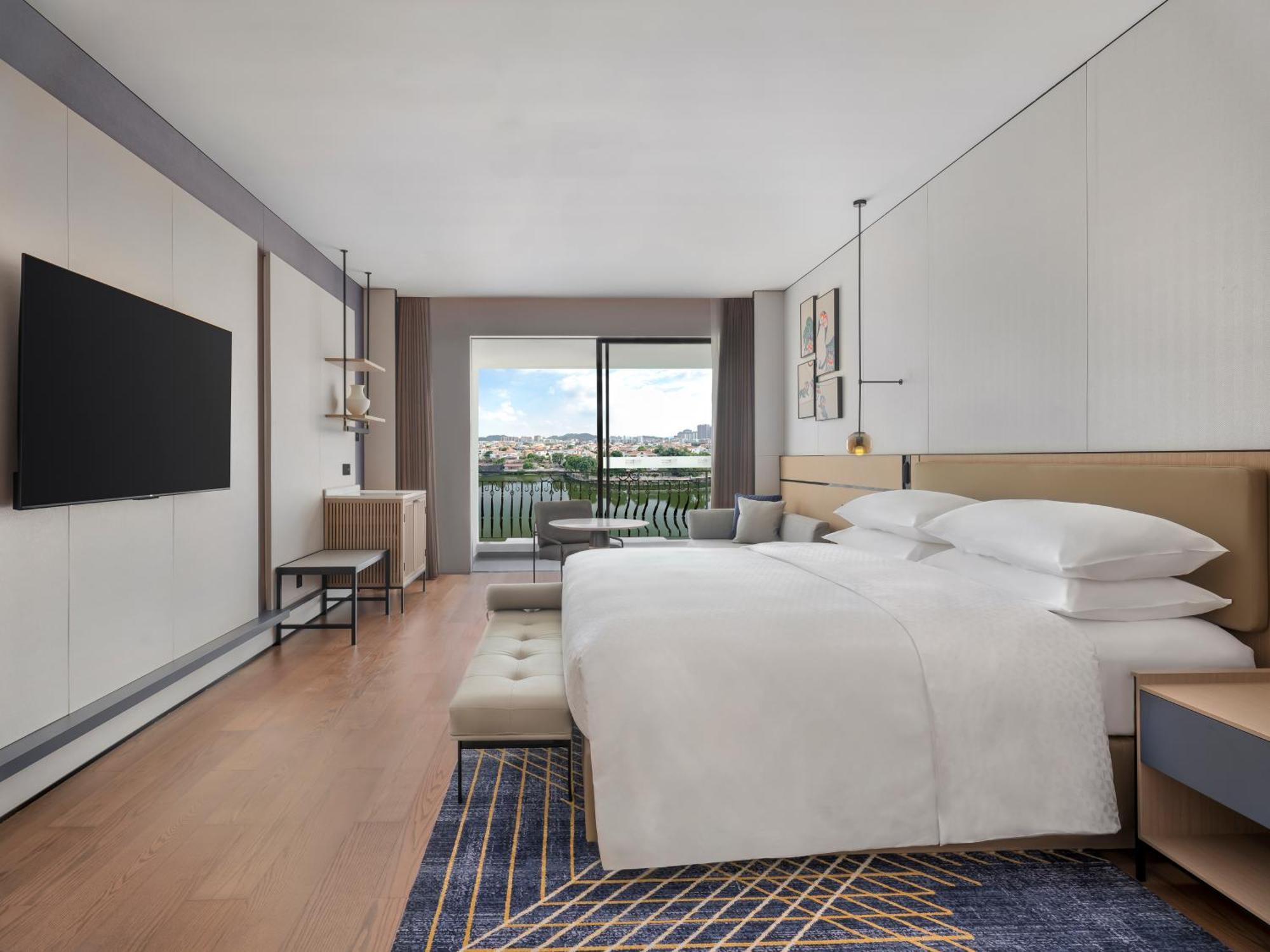 Four Points By Sheraton Yangjiang City Center Экстерьер фото