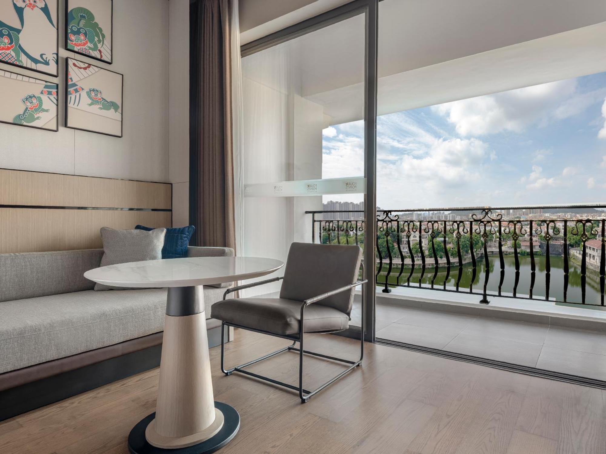 Four Points By Sheraton Yangjiang City Center Экстерьер фото
