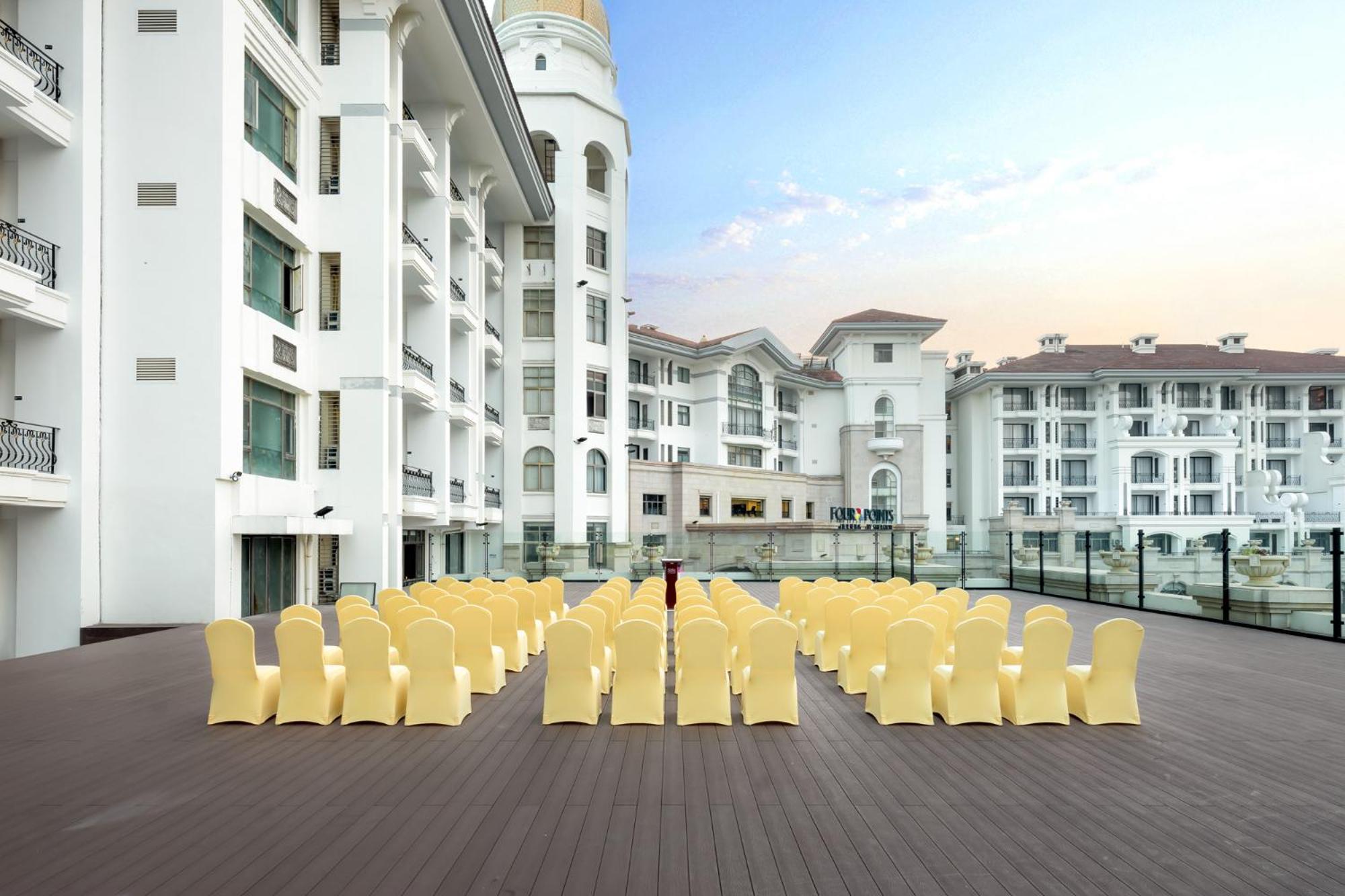 Four Points By Sheraton Yangjiang City Center Экстерьер фото