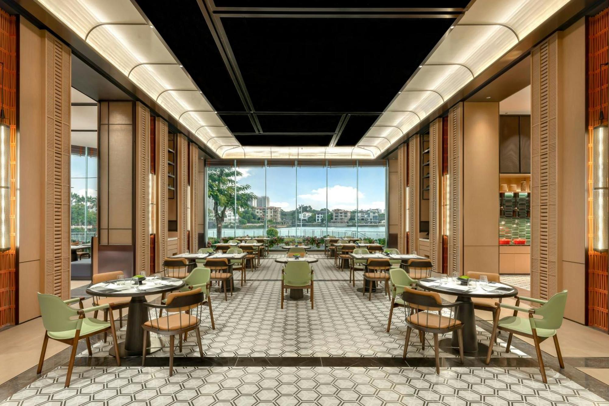 Four Points By Sheraton Yangjiang City Center Экстерьер фото